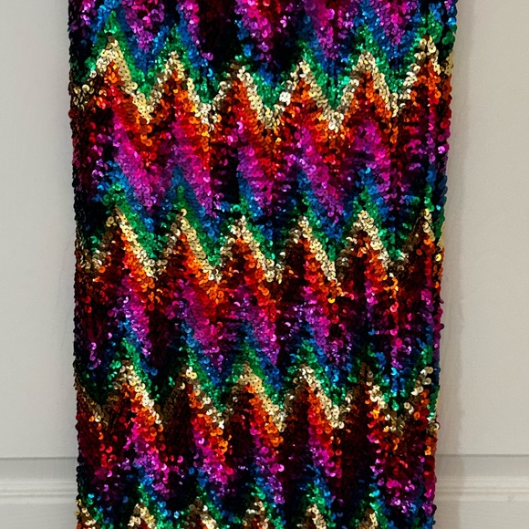 Sequin Rainbow Dress (elastic) - Picture 4 of 12